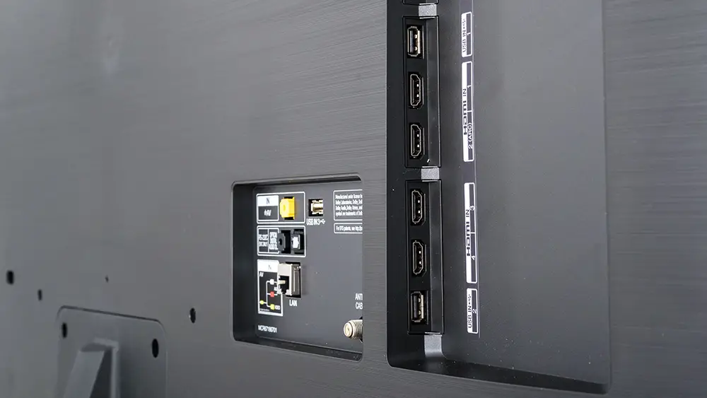 LG SK9000 / SK8500 ports