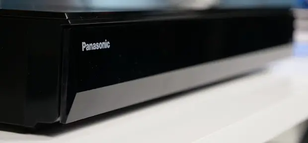 Panasonic DP-UB820