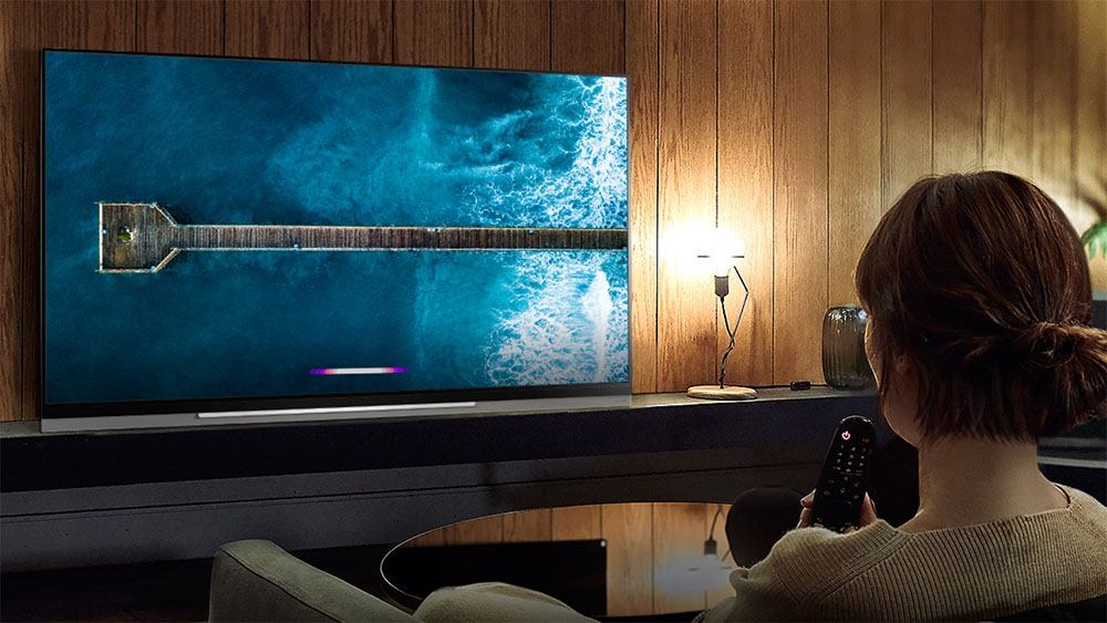 LG E9 Review (2019 4K OLED TV)