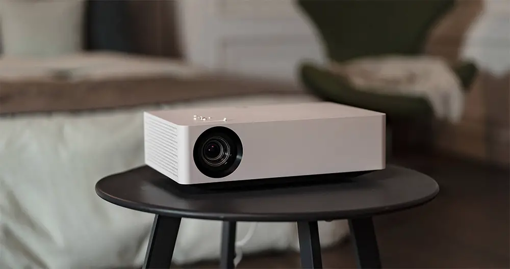 LG HU70LA Review (4K DLP LED Projector)